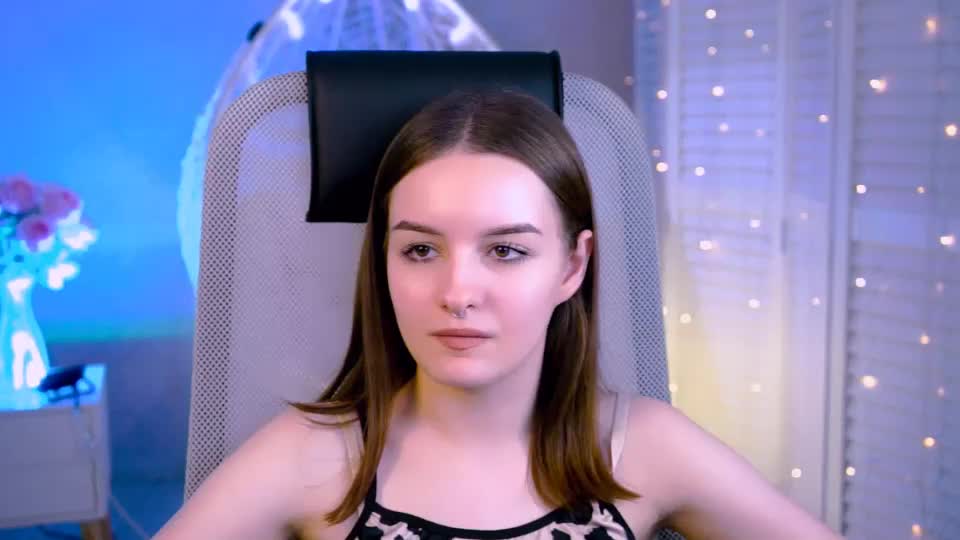 kelliebanshe Webcam Chat July 16, 2026