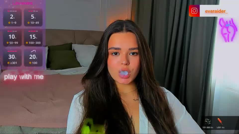 raidereva_ Webcam Chat July 16, 2026