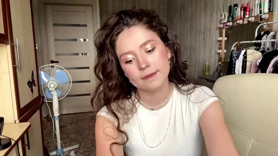 larainekribs Webcam Chat July 16, 2026