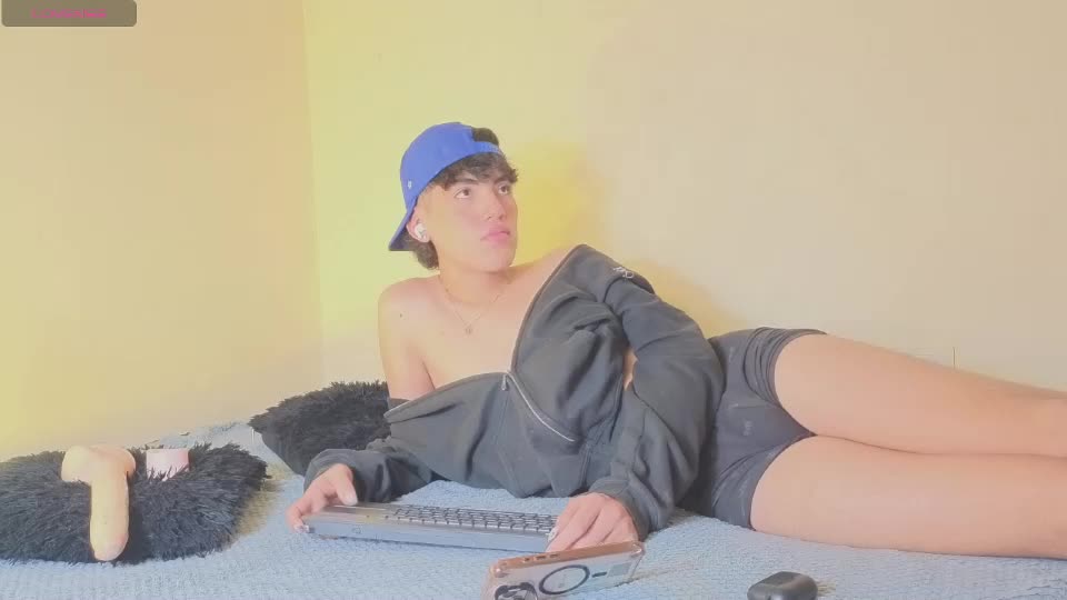 yournaughtyfemboy Webcam Chat July 16, 2026