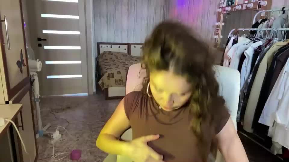 larainekribs Webcam Chat July 16, 2026