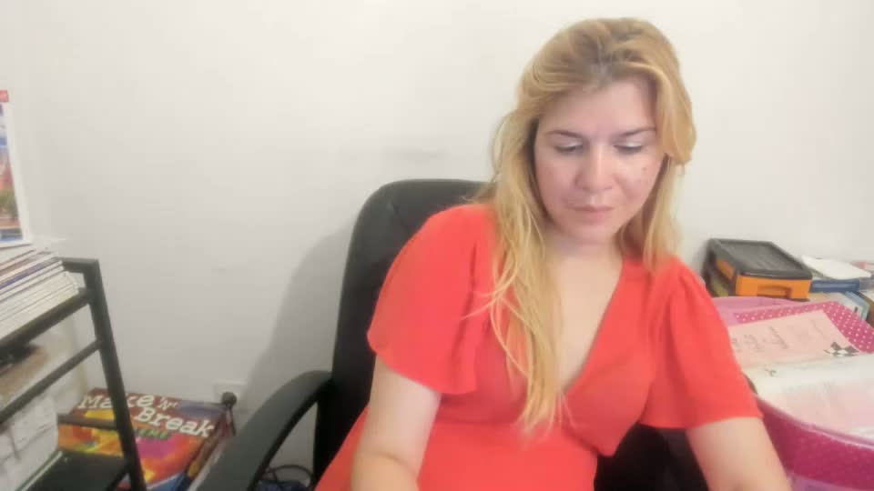 artsyandcraftsy_ Webcam Chat July 16, 2026