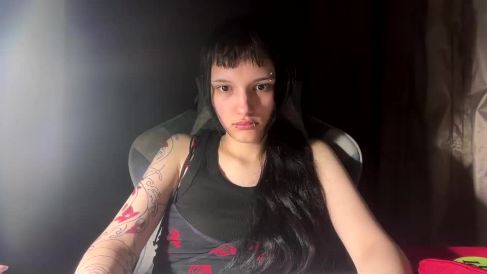 shirakranendonk Webcam Chat July 16, 2026