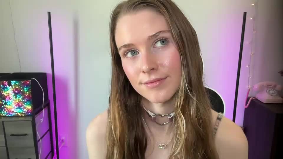 shadebabe Webcam Chat July 17, 2026