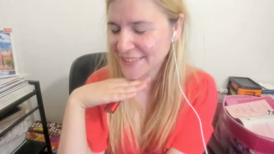 artsyandcraftsy_ Webcam Chat July 17, 2026