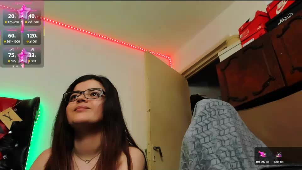 crazzy_pussy Webcam Chat July 17, 2026