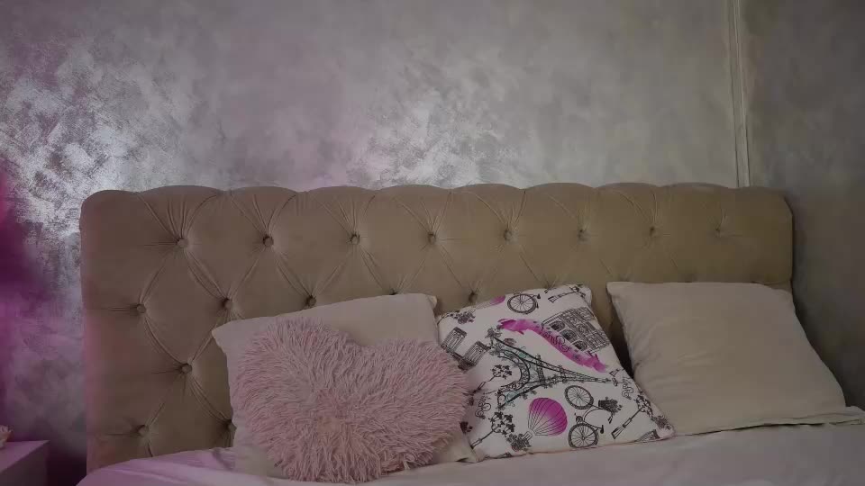 natalieshaw Webcam Chat July 17, 2026