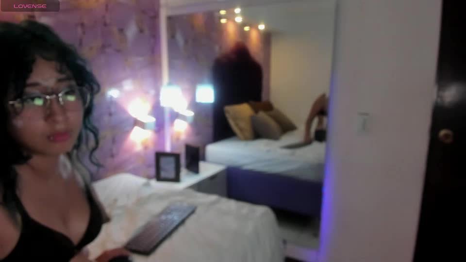 laritlov Webcam Chat July 17, 2026