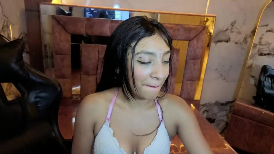 adarasuri_v Webcam Chat July 17, 2026