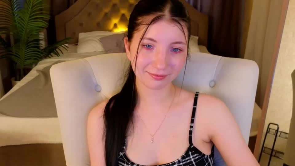 emmy_dreamy_ Webcam Chat July 17, 2026