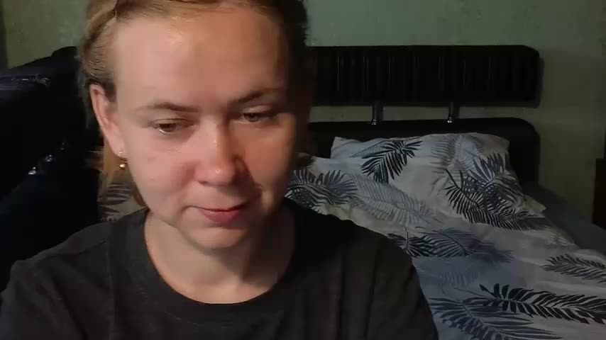 Riley_Roo Webcam Chat July 17, 2026
