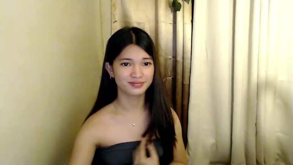 sweet_nylia Webcam Chat July 17, 2026