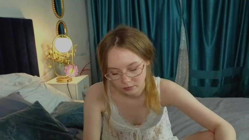 floralarsson Webcam Chat July 17, 2026