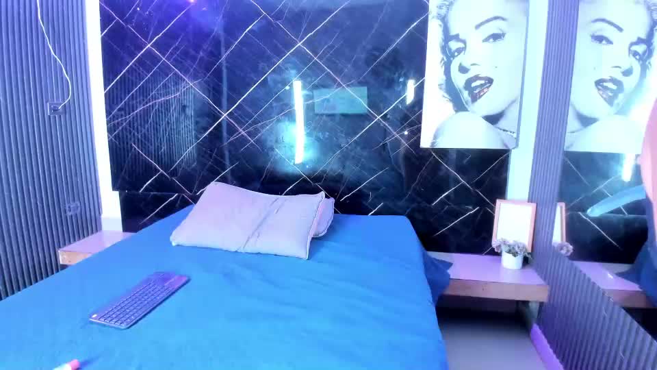nina_hazee_ Webcam Chat July 17, 2026