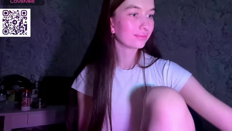 hinadesire Webcam Chat July 17, 2026