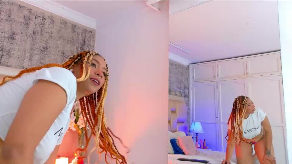 aria_peach_ Webcam Chat July 17, 2026