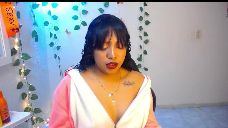 warisgoddes Webcam Chat July 17, 2026