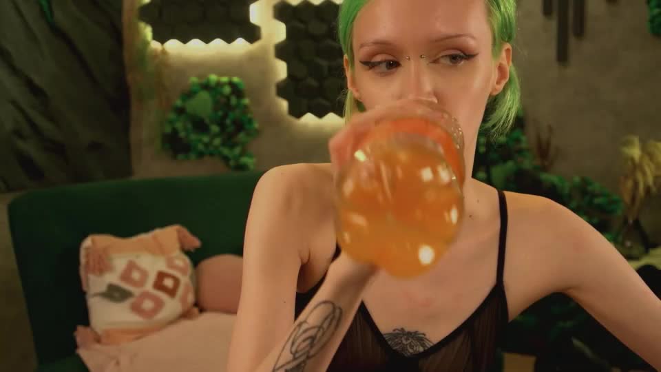 lizzofkiss Webcam Chat July 17, 2026