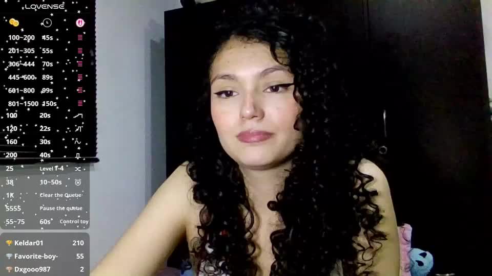diamond_curls05 Webcam Chat July 17, 2026