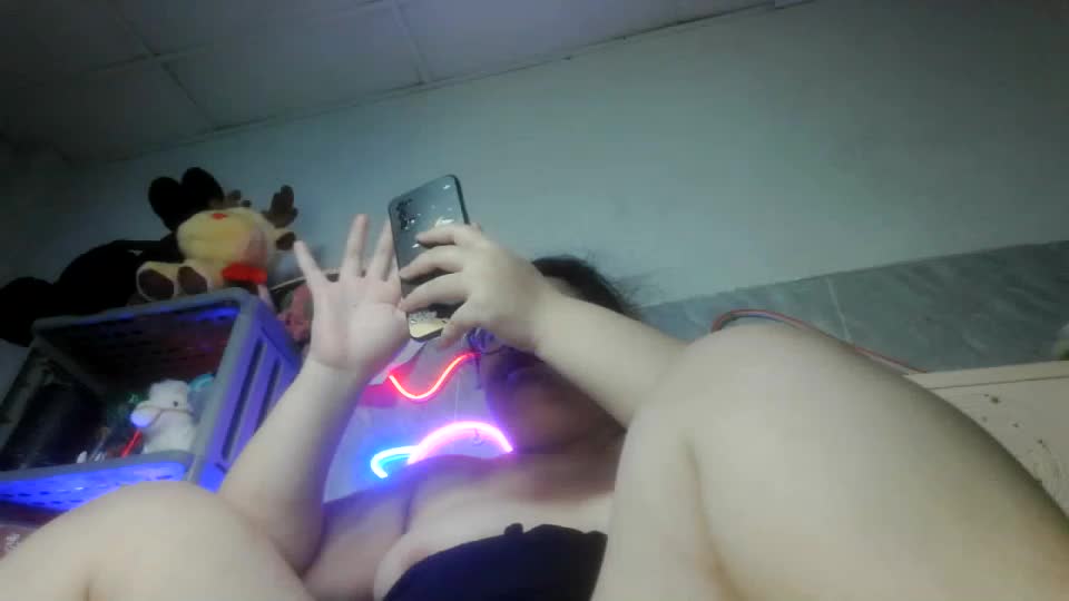 tini_bei Webcam Chat July 18, 2026