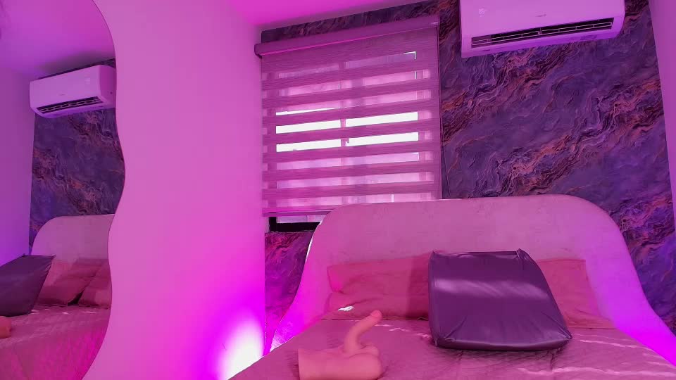 valerie_arias Webcam Chat July 18, 2026