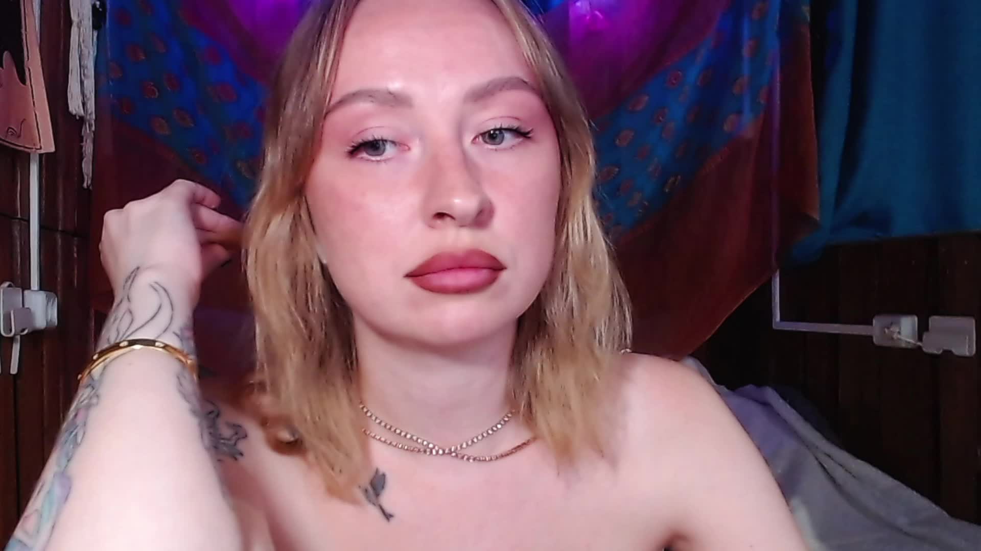 MiMi-Deep Webcam Chat July 18, 2026