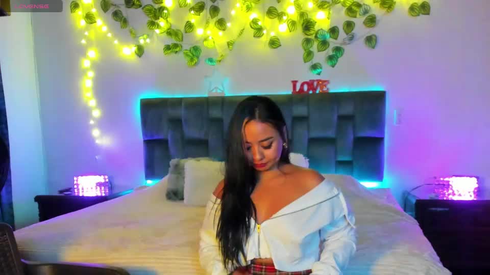 mia___velvet__ Webcam Chat July 18, 2026