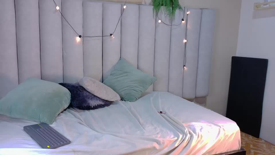 ariabennett__ Webcam Chat July 18, 2026