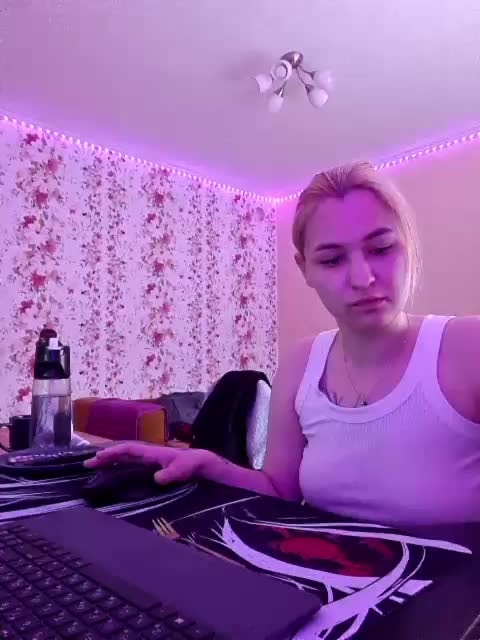 _Vikki_SEX Webcam Chat July 18, 2026
