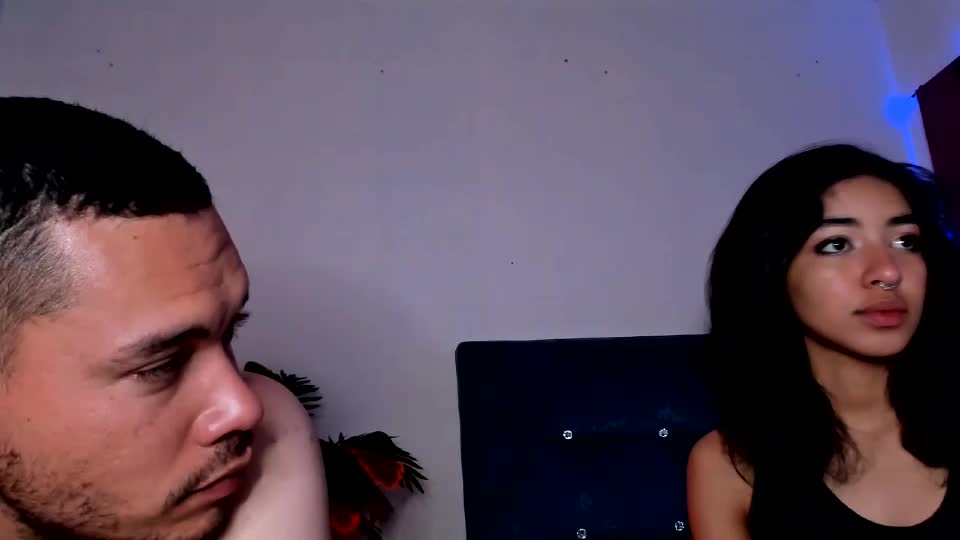 aronandmoli Webcam Chat July 18, 2026