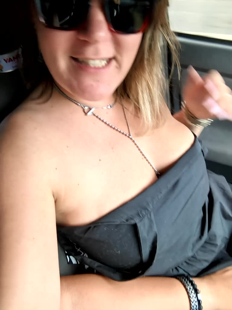 KrasivieNojki Webcam Chat July 18, 2026