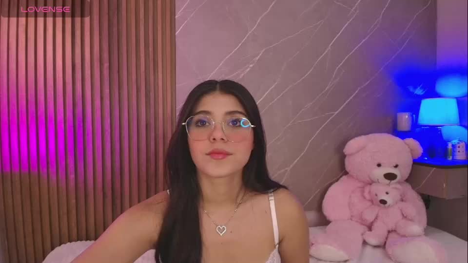 ariana_jhonson11 Webcam Chat July 18, 2026
