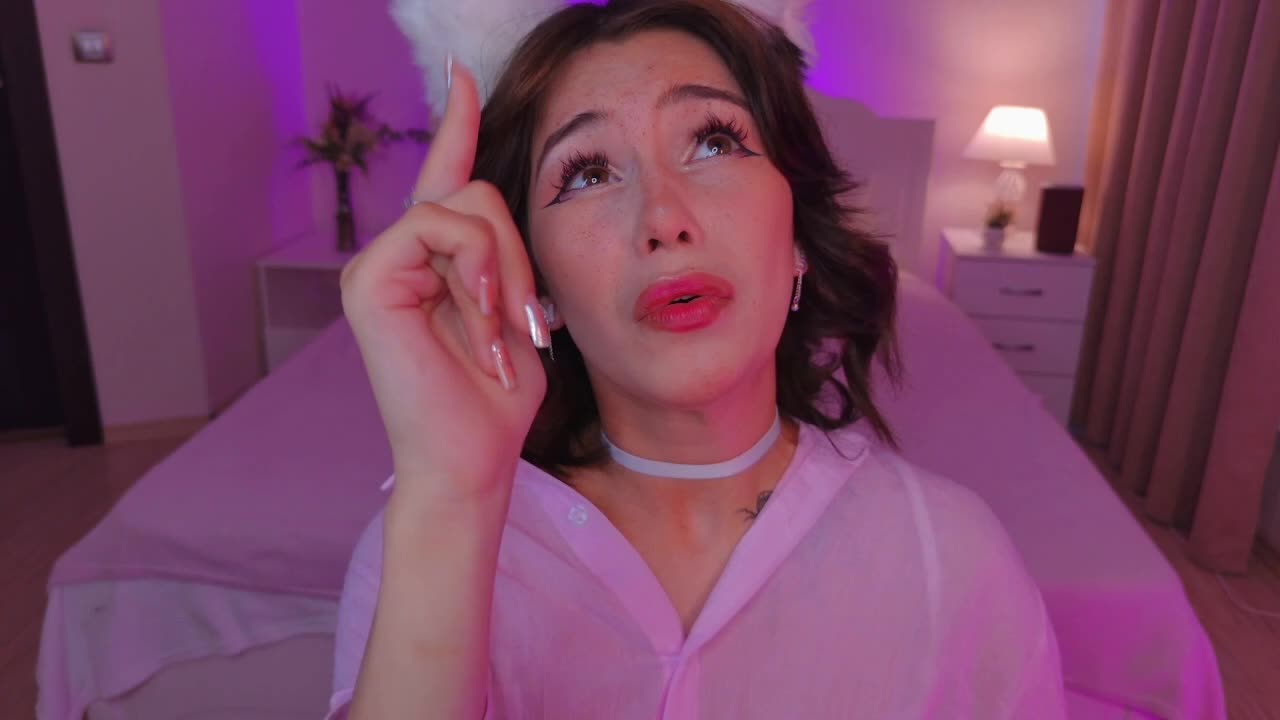 CoralineJones Webcam Chat July 18, 2026