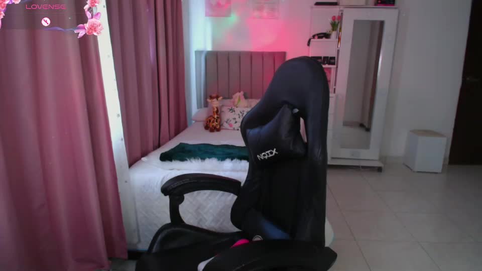 violetta_black483 Webcam Chat July 18, 2026