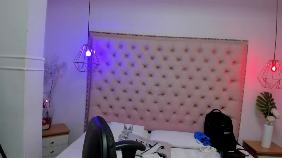 victoria_kitt Webcam Chat July 18, 2026