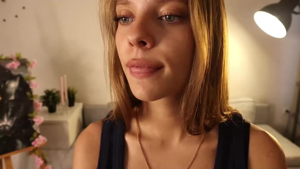 katie_hawkins Webcam Chat July 18, 2026