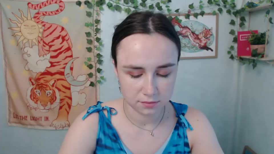 veryveryvery_shy Webcam Chat July 18, 2026