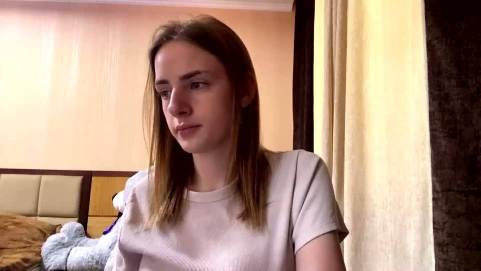 suzannetigerino Webcam Chat July 18, 2026