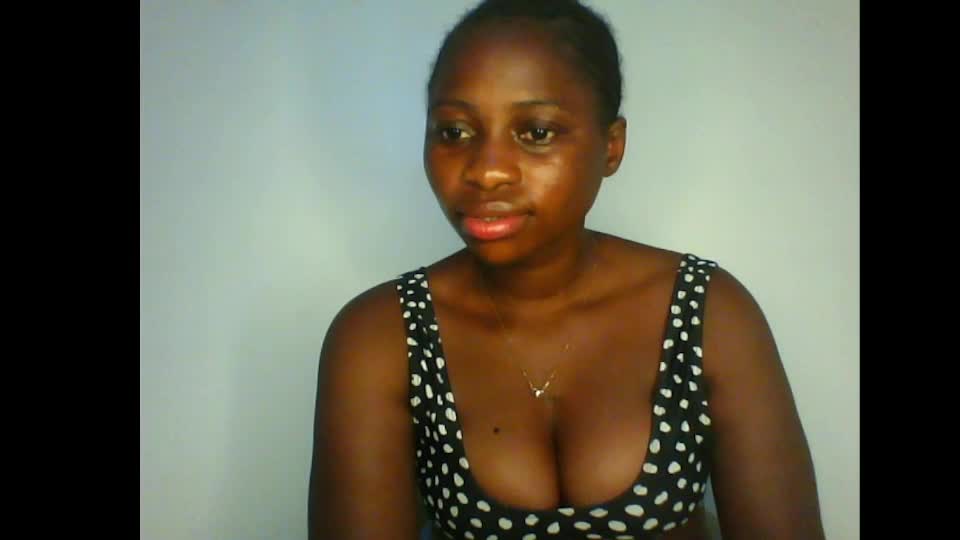 prettyxxpac Webcam Chat July 18, 2026