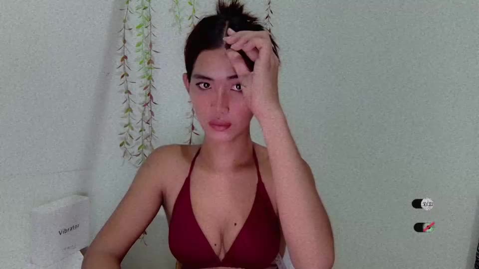 imyour_petitegirl69 Webcam Chat July 18, 2026