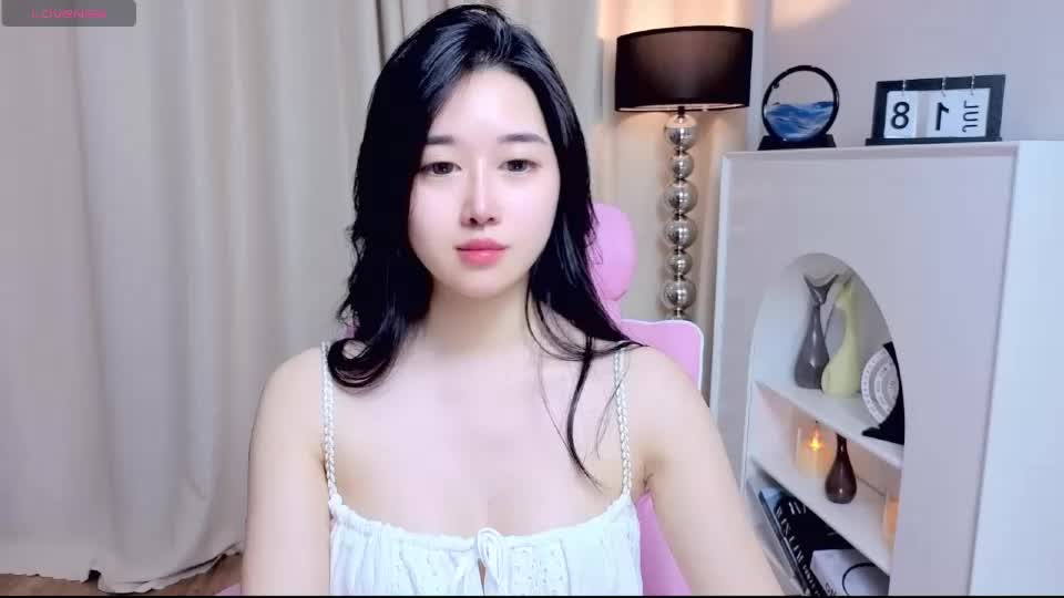 miu99999 Webcam Chat July 18, 2026