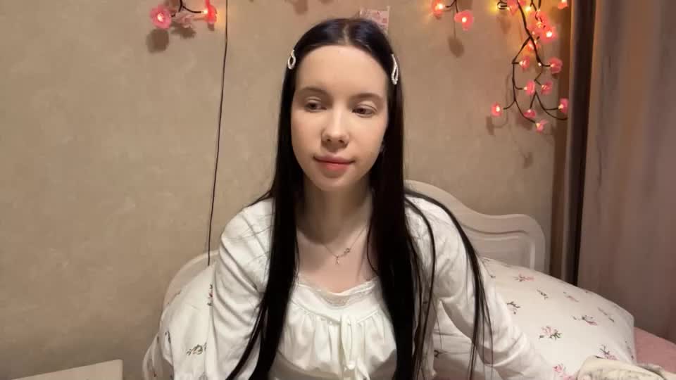 estellezdebski Webcam Chat July 19, 2026