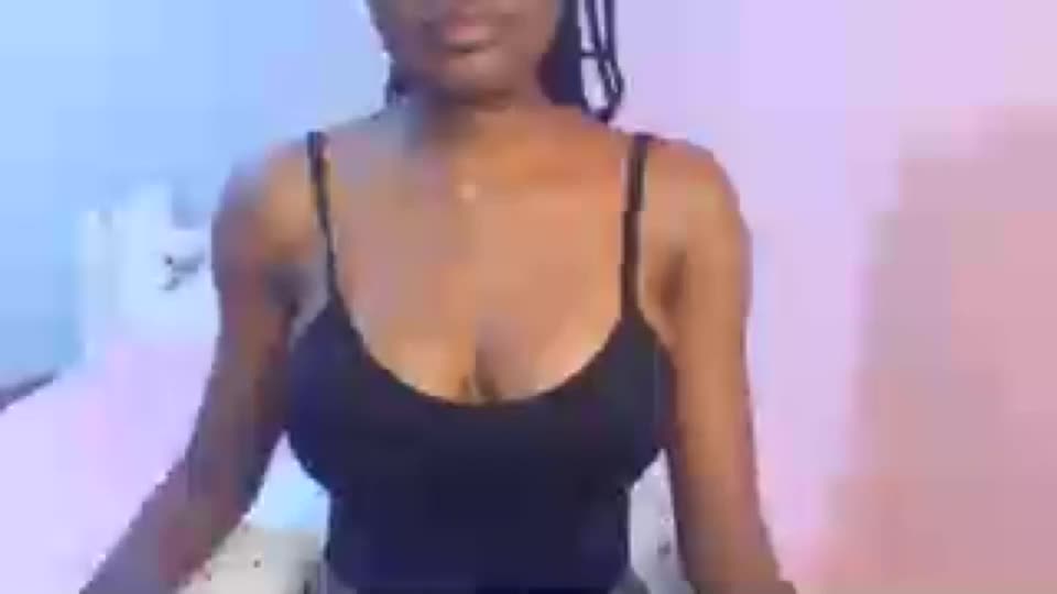 petiteediva Webcam Chat July 19, 2026