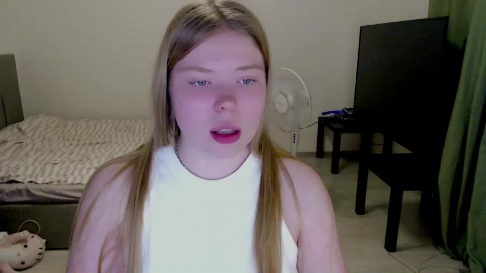 kitten_jenny01 Webcam Chat July 19, 2026