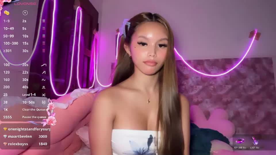 softtemptation_kris Webcam Chat July 19, 2026