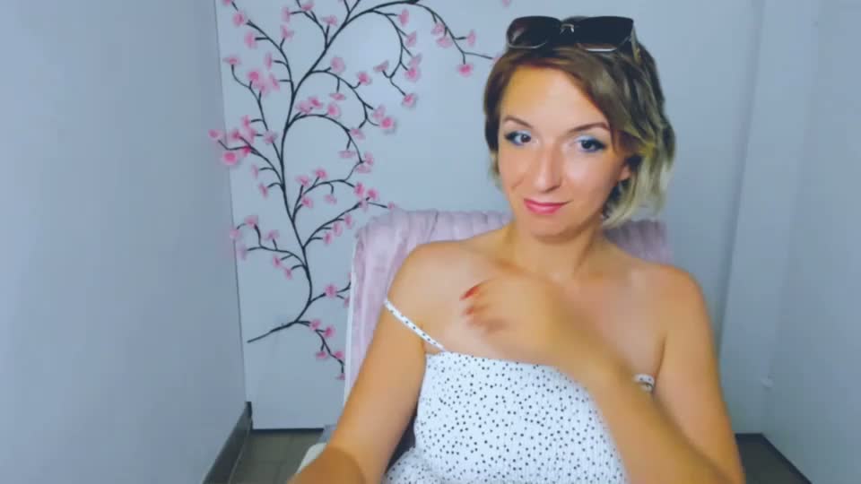 mishelle_blondie Webcam Chat July 19, 2026