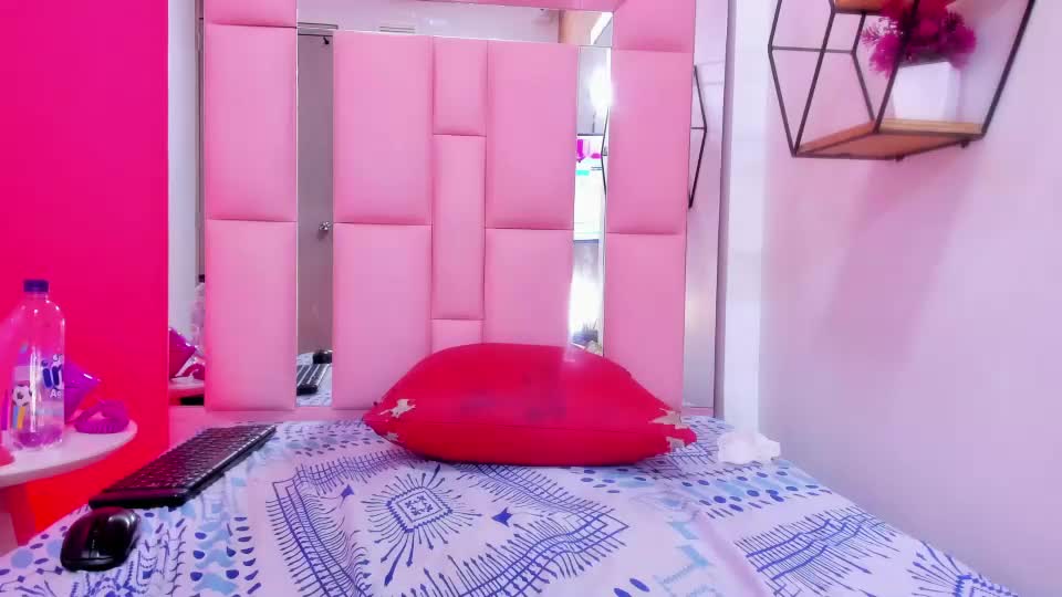 katecurvy_hot69 Webcam Chat July 19, 2026