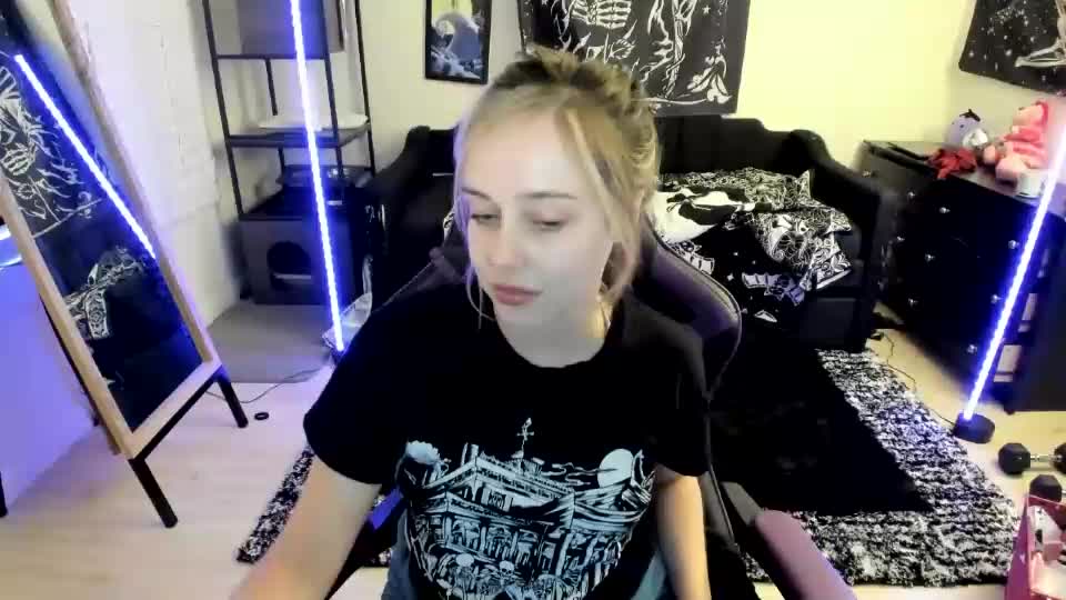 luna_lovelyy Webcam Chat July 19, 2026