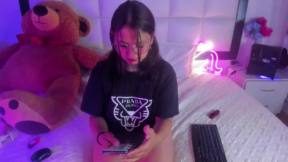 nicky_bonn18 Webcam Chat July 19, 2026