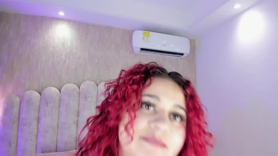 rosalievittoria Webcam Chat July 19, 2026